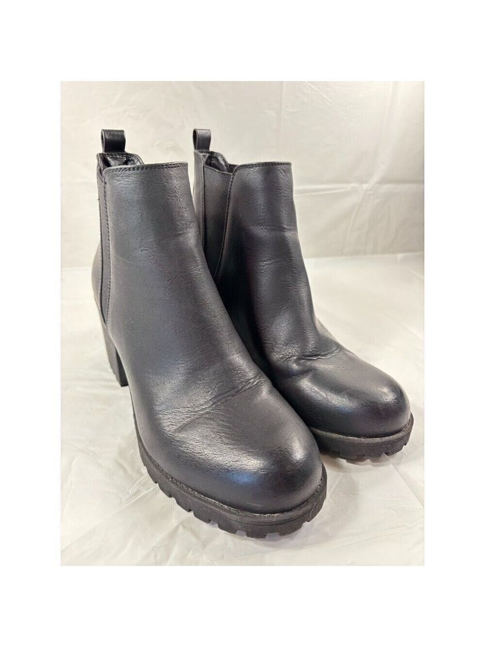 Dirty Laundry Lita Black Leather Heeled Chelsea Boot Women's Size 9.5